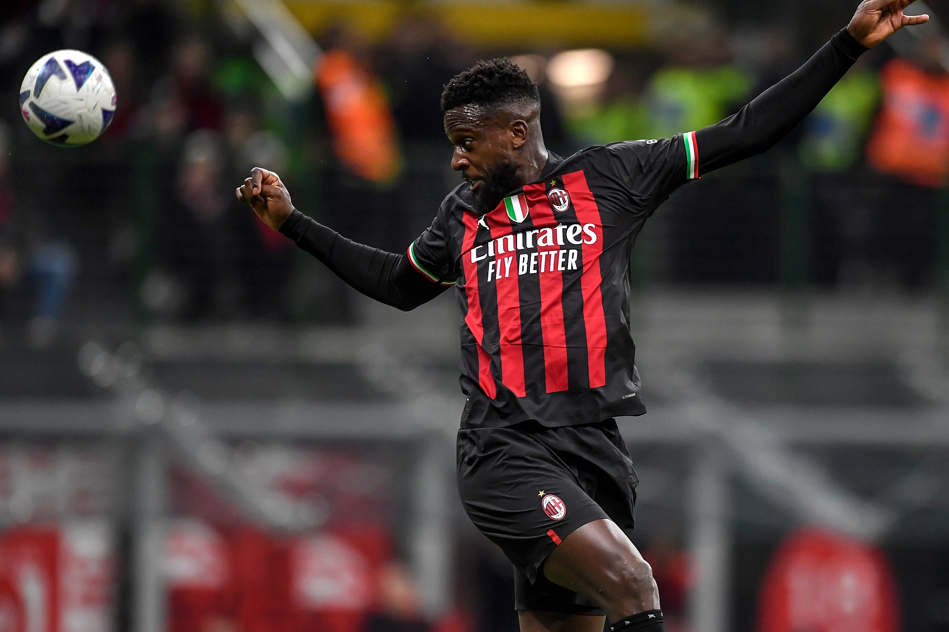 Kiedyś upokorzył Barcelonę, teraz wyleciał z klubu. Rozwiązali umowę