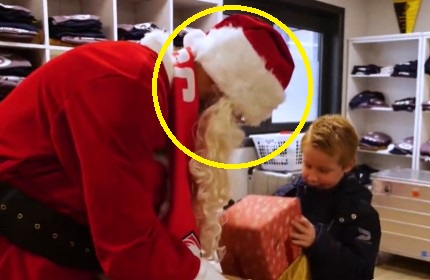 Piękny świąteczny gest francuskiej legendy. Tylko zobaczcie, co zrobiła [WIDEO]