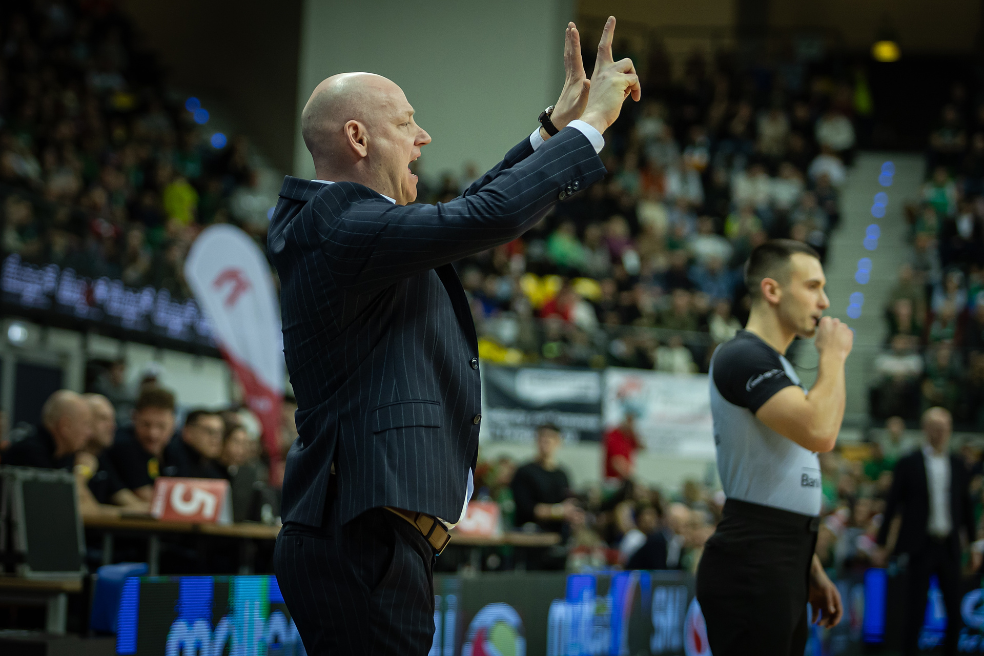 Kuriozum w polskim klubie. Zwolniony trener nadal pracuje