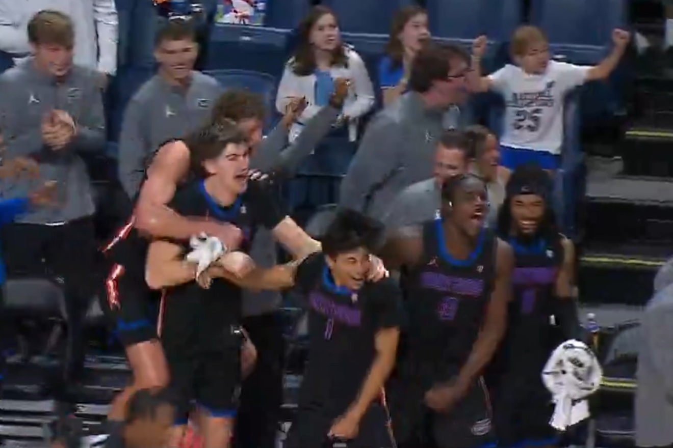 Zrobił to! Najwyższy nastolatek świata bije rekord za rekordem [WIDEO]