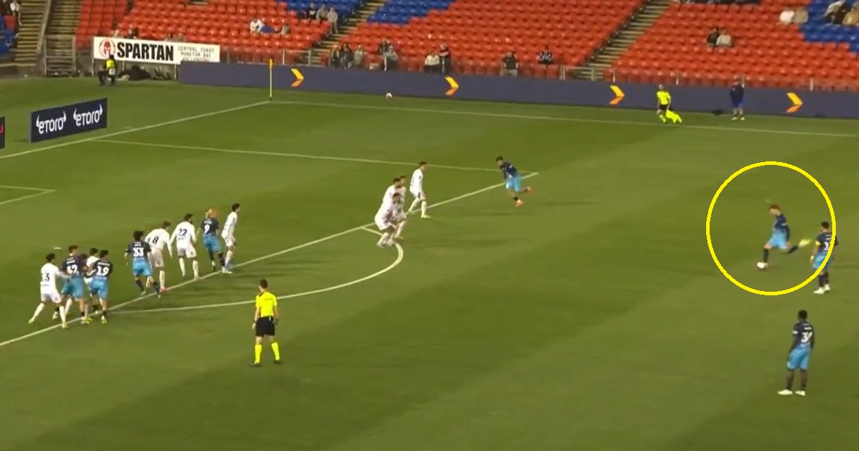 Polski bramkarz stał jak wryty. Gol-cudo w thrillerze za oceanem [WIDEO]