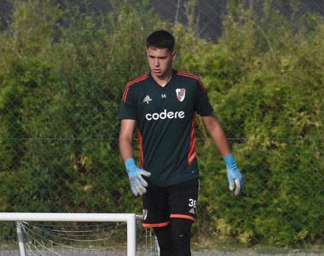 Jaroszewicz podpisał kontrakt z gigantem. Może zagrać dla mistrzów świata