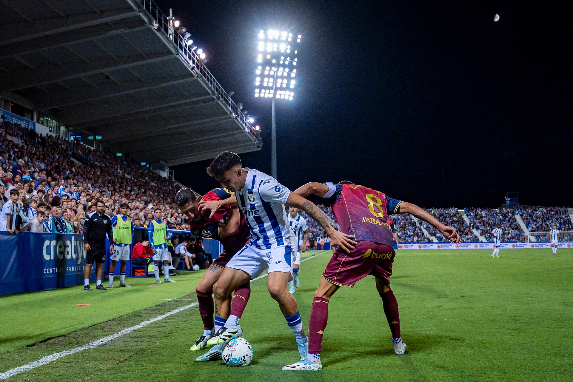 Otarli się o finał Ligi Mistrzów, ogrywali gigantów. Teraz odbijają się od dna! To ten sezon?