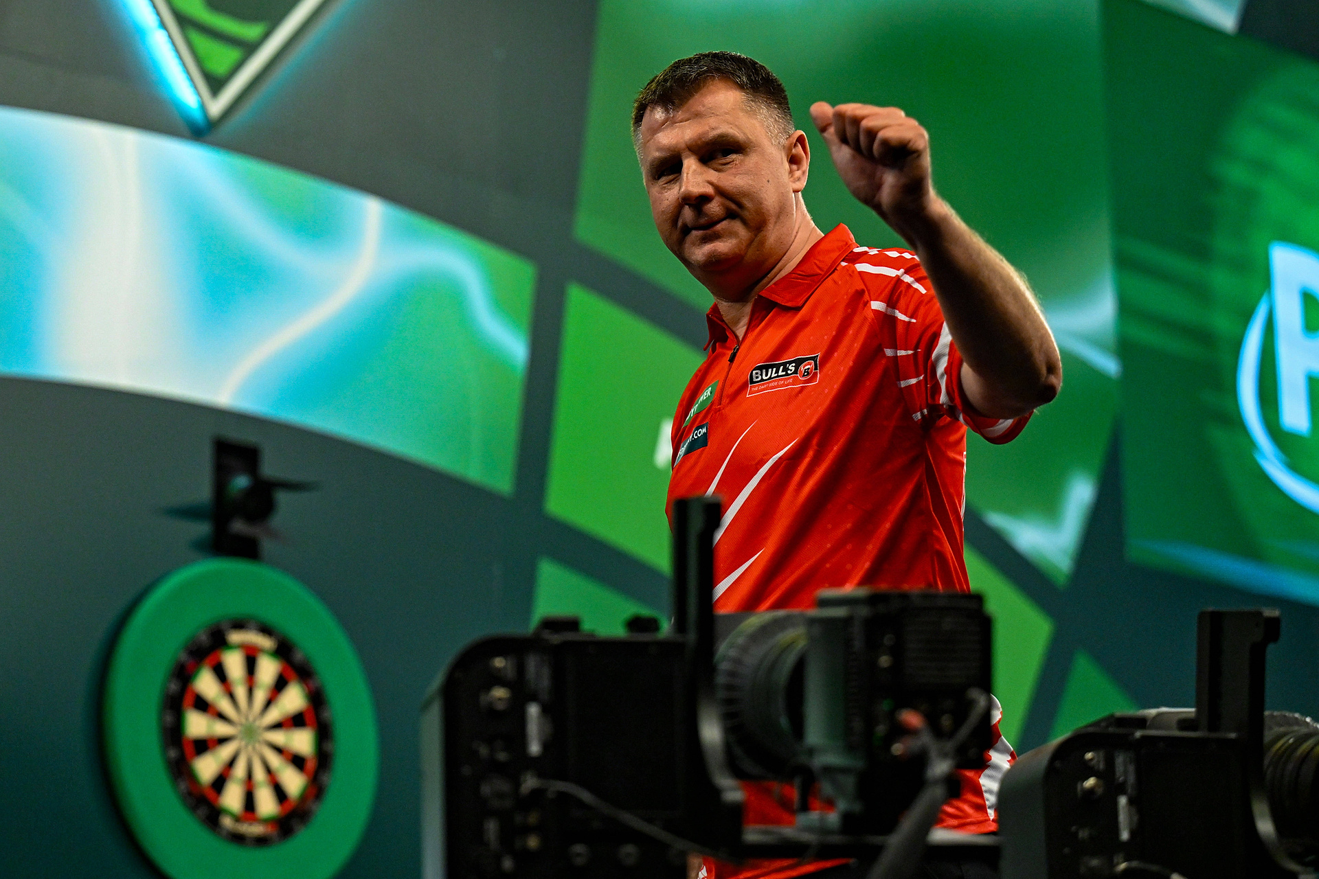 Ratajski przerwał milczenie. Opowiedział o tętniakach mózgu