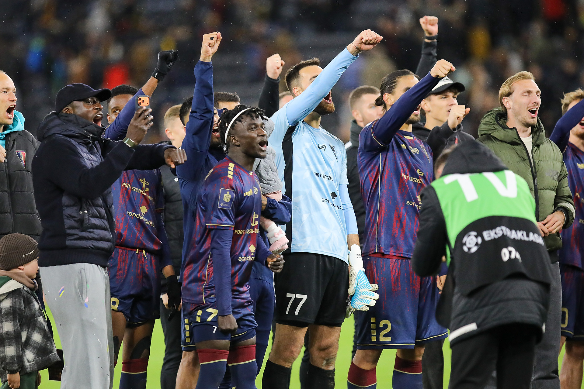 Media: Niewypał transferowy na wylocie z Pogoni. Jesienią zrobił z siebie pośmiewisko