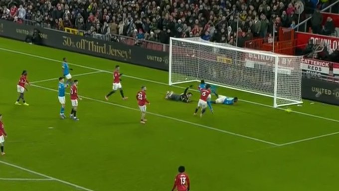 Blamaż Manchesteru United! Niebywałe, z kim zgubił punkty