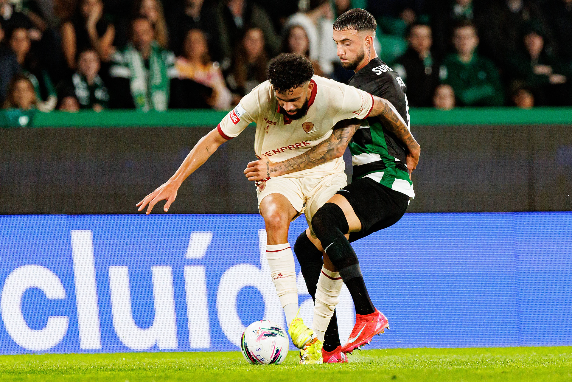 Duże transfery do Premier League. Klub Polaka ma wydać 40 mln euro