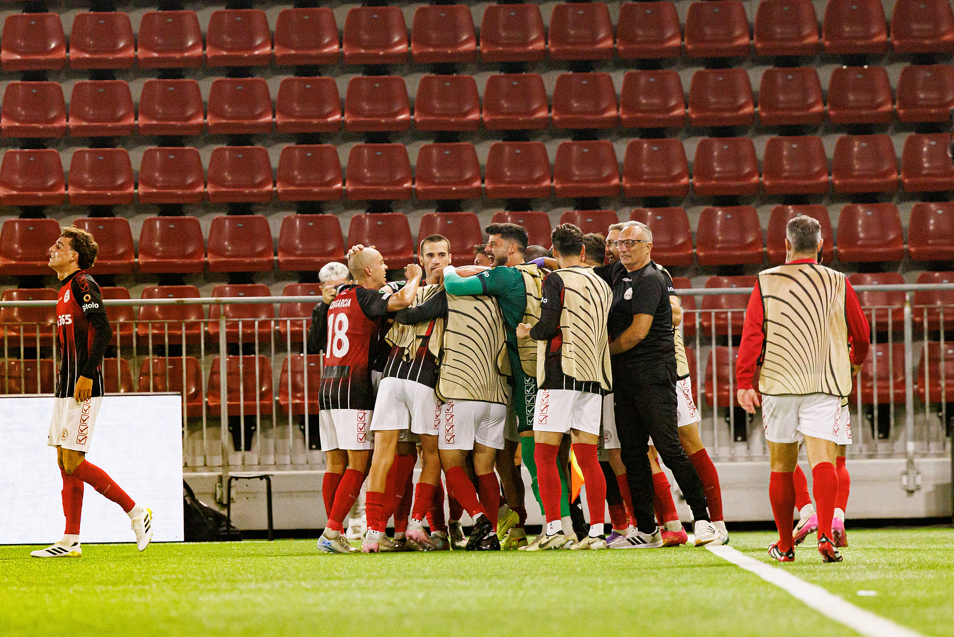 Uczestnik LK szokuje. Szuka piłkarzy w internecie