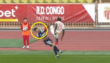 Czy on postradał zmysły?! Obrzydliwy faul w hicie Ligue 1 [WIDEO]