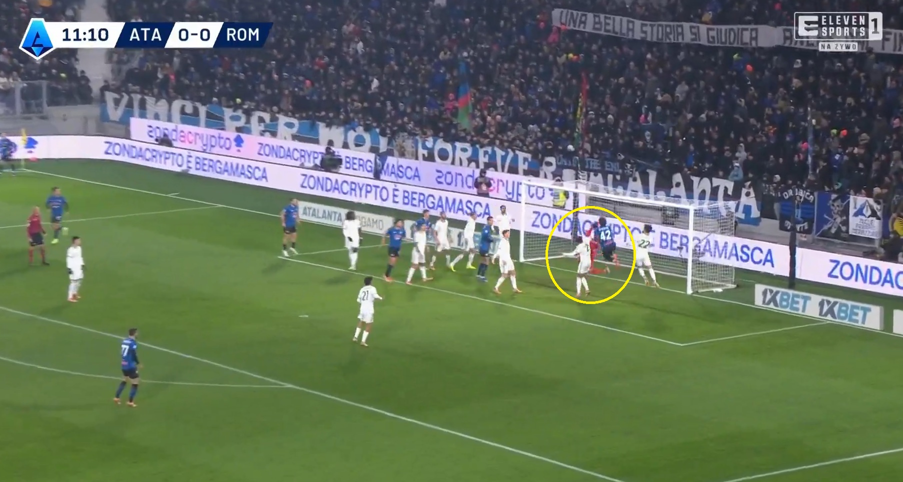 Asysta Zalewskiego przeciwko Romie! Fatalny błąd bramkarza "Giallorossich" [WIDEO]