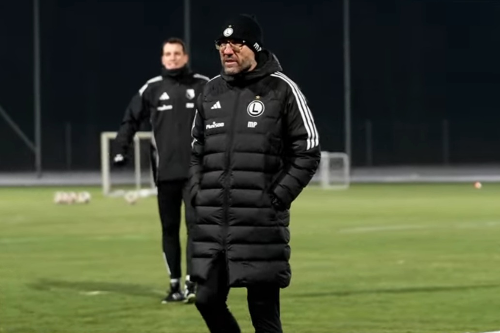 Papszun poprowadził pierwszy trening. Nowe otwarcie w Legii [WIDEO]