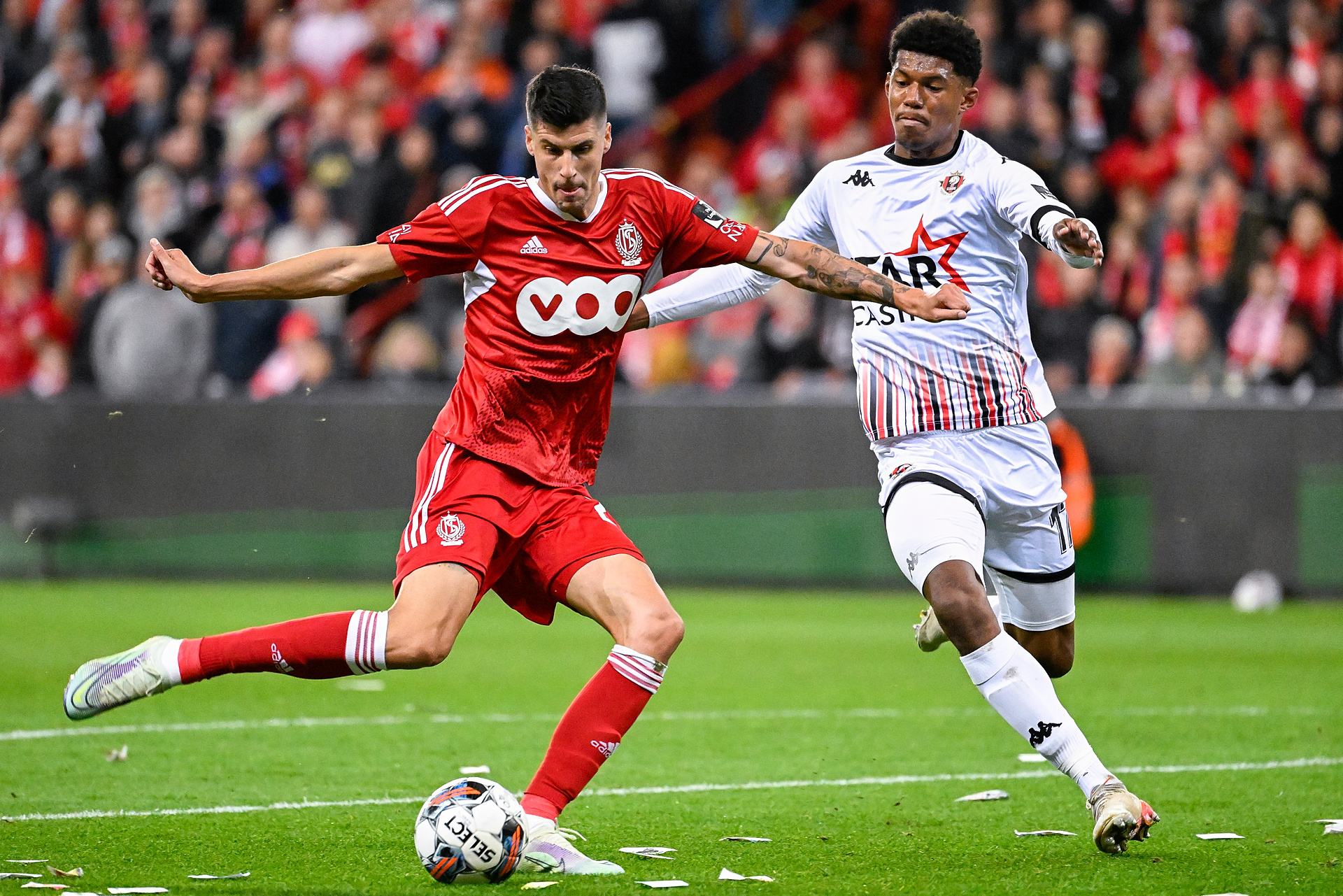 Media: Legia i Raków interesują się tym samym obrońcą. Nagła informacja z Francji