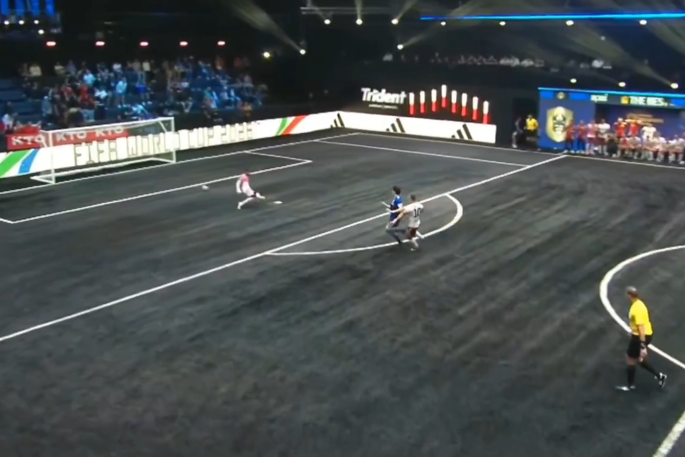 Polacy zdemolowani przez Włochów. Sytuacja się skomplikowała