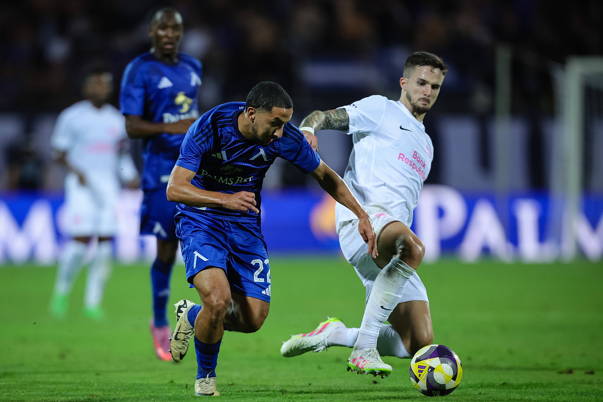 Przyszedł Polak i są rewelacją sezonu. Sensacyjne mistrzostwo realne, hegemon w strachu