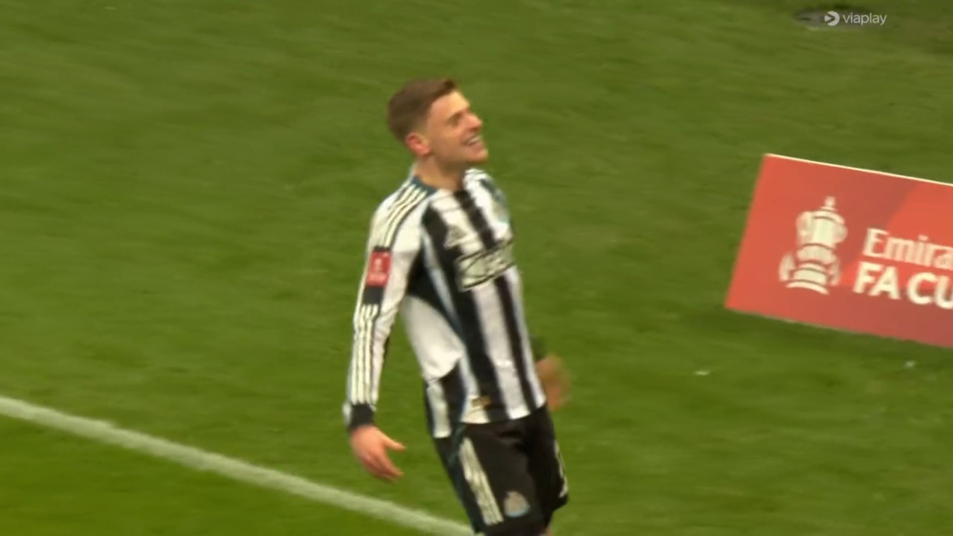 Dreszczowiec w Pucharze Anglii! Byli o włos od odpadnięcia, grają dalej