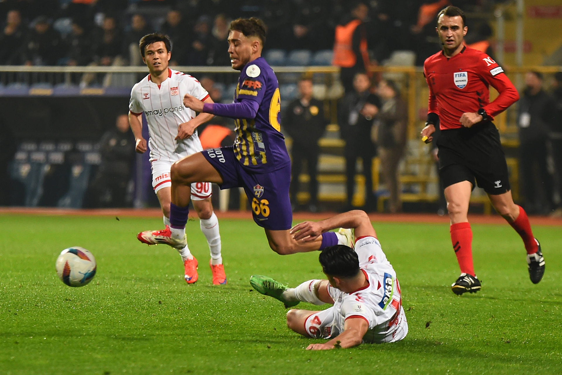 Tak skończyło złote dziecko futbolu. Ma 28 lat i jest wart... 800 tysięcy euro