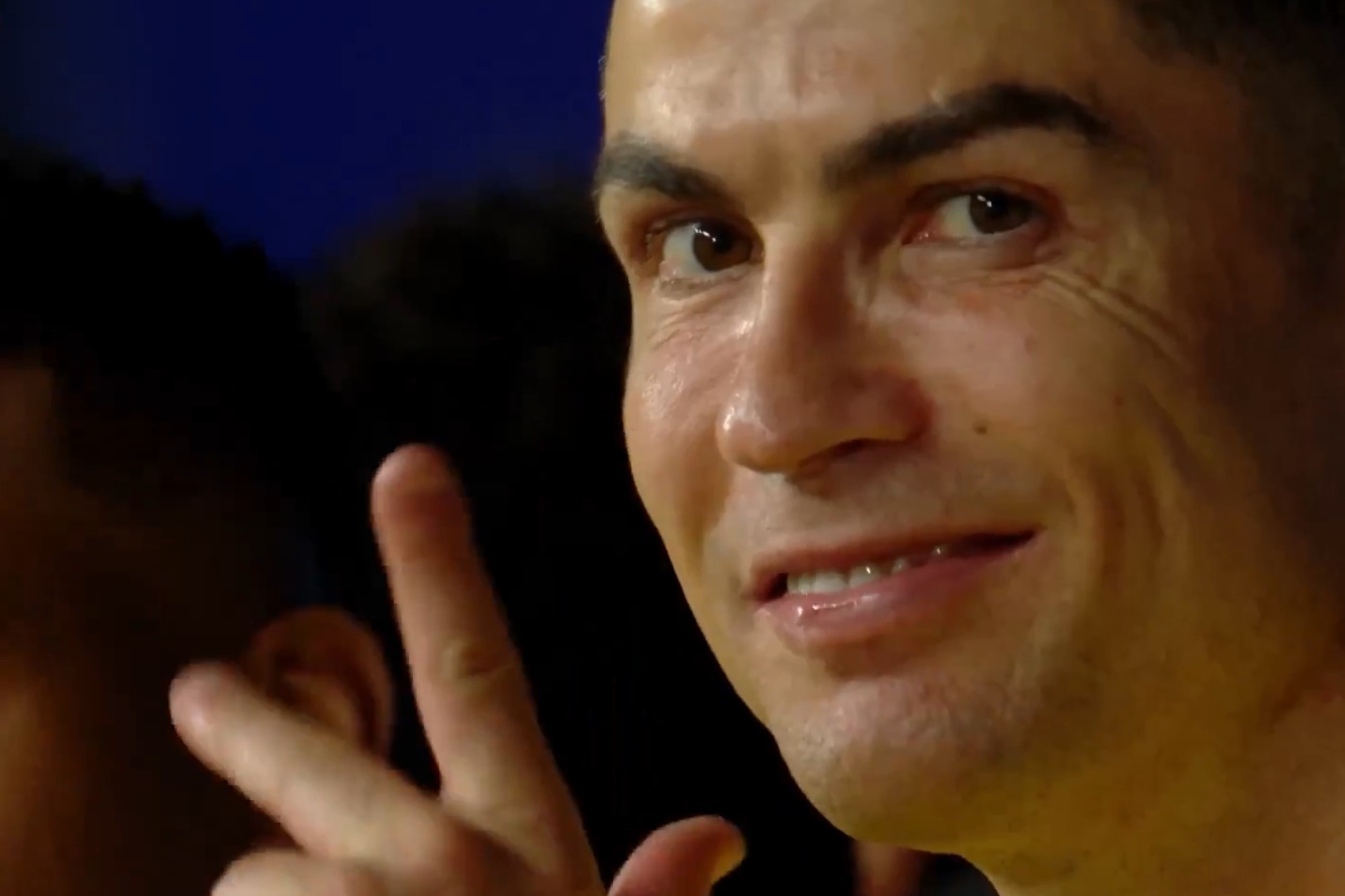 Aż huczy po geście Ronaldo. Tylko spójrzcie [WIDEO]