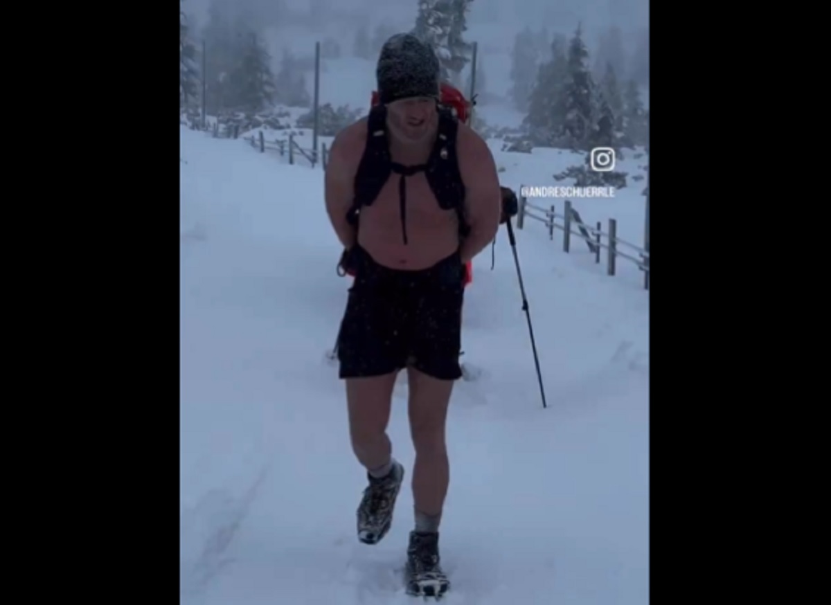 Były mistrz świata znów to zrobił. Mrozi od samego patrzenia [WIDEO]