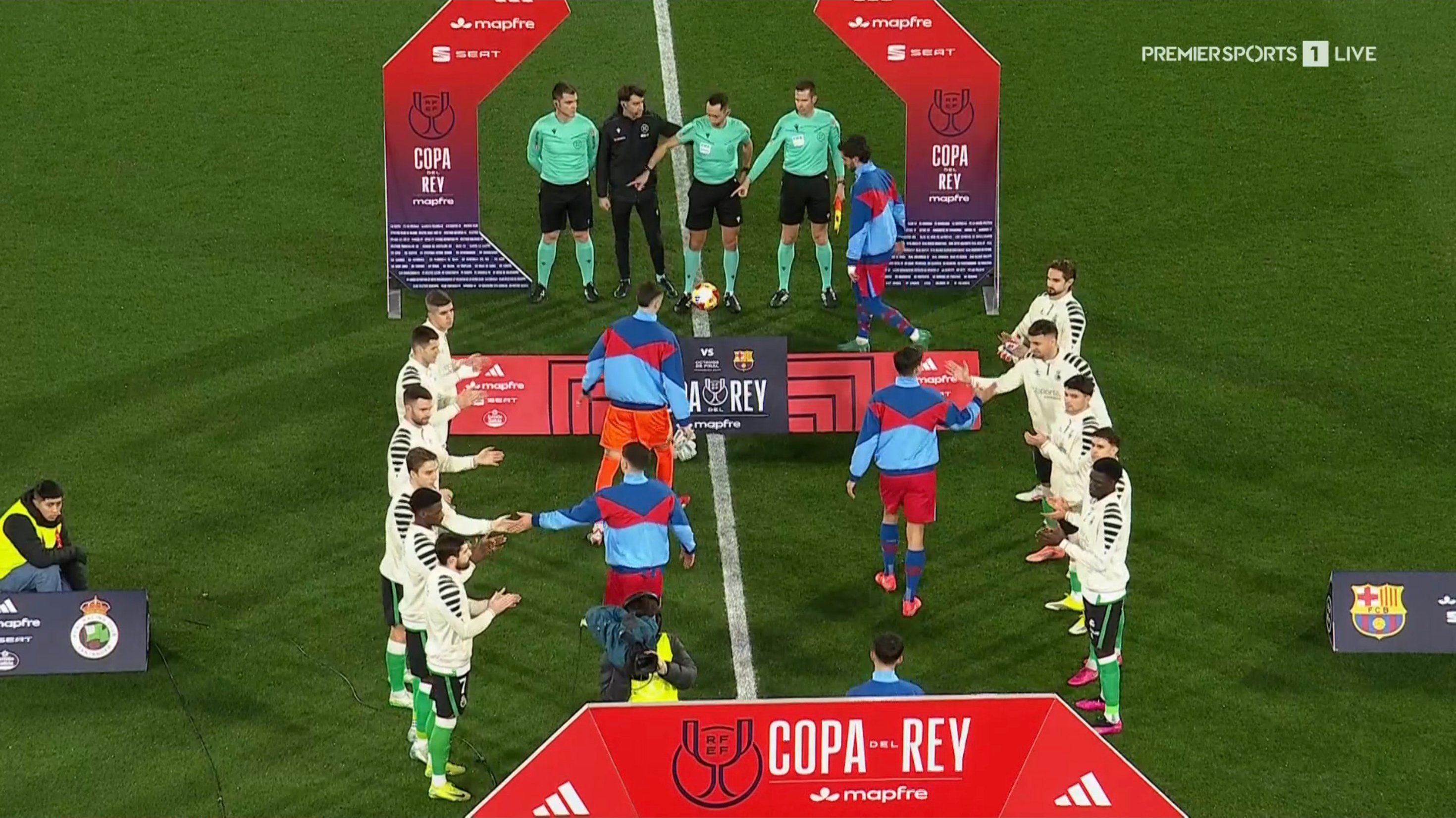 Barcelona uhonorowana. Tak zachowali się piłkarze Racingu [WIDEO]