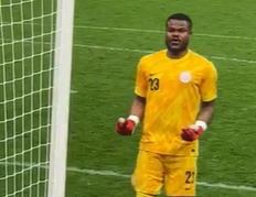 Kuriozum w półfinale PNA. Tak kibice drwili z bramkarza [WIDEO]