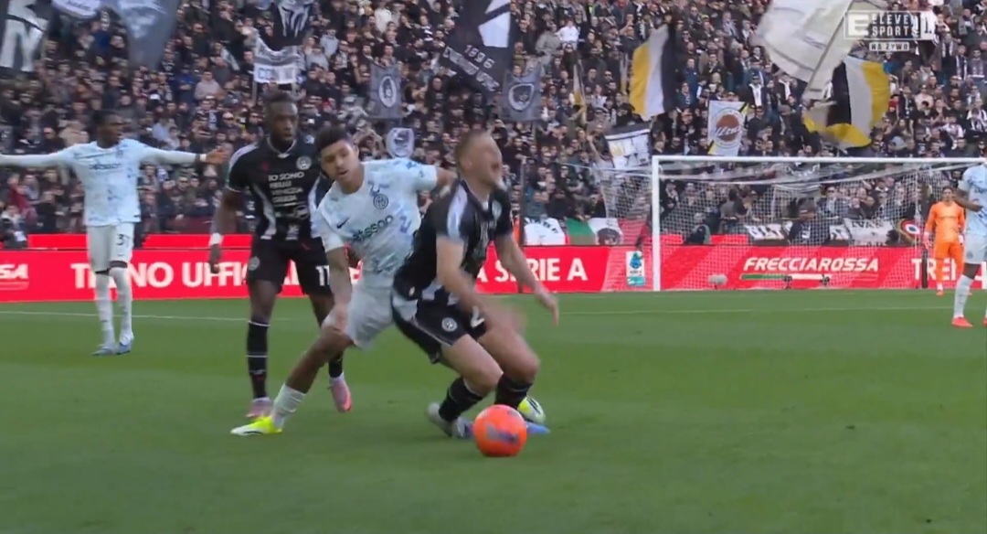 Piotrowski aż krzyknął z bólu. Kontuzja reprezentanta Polski