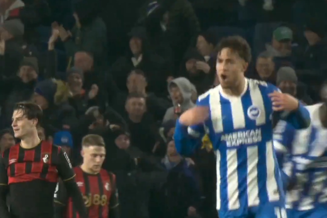 Ależ cudo w Premier League. Trafił przewrotką w takim momencie [WIDEO]