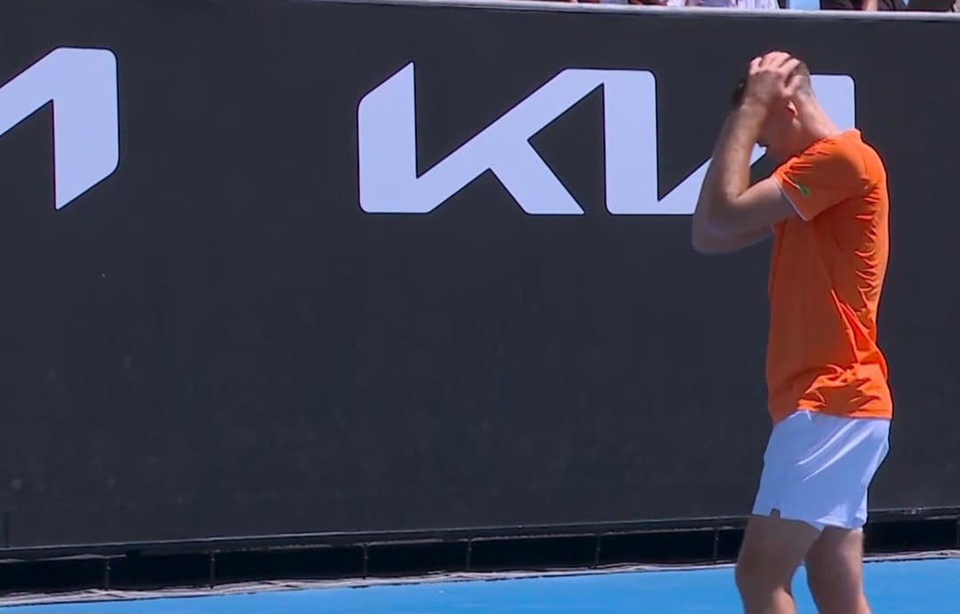 Koszmar Hurkacza w Australian Open. Aż złapał się za głowę