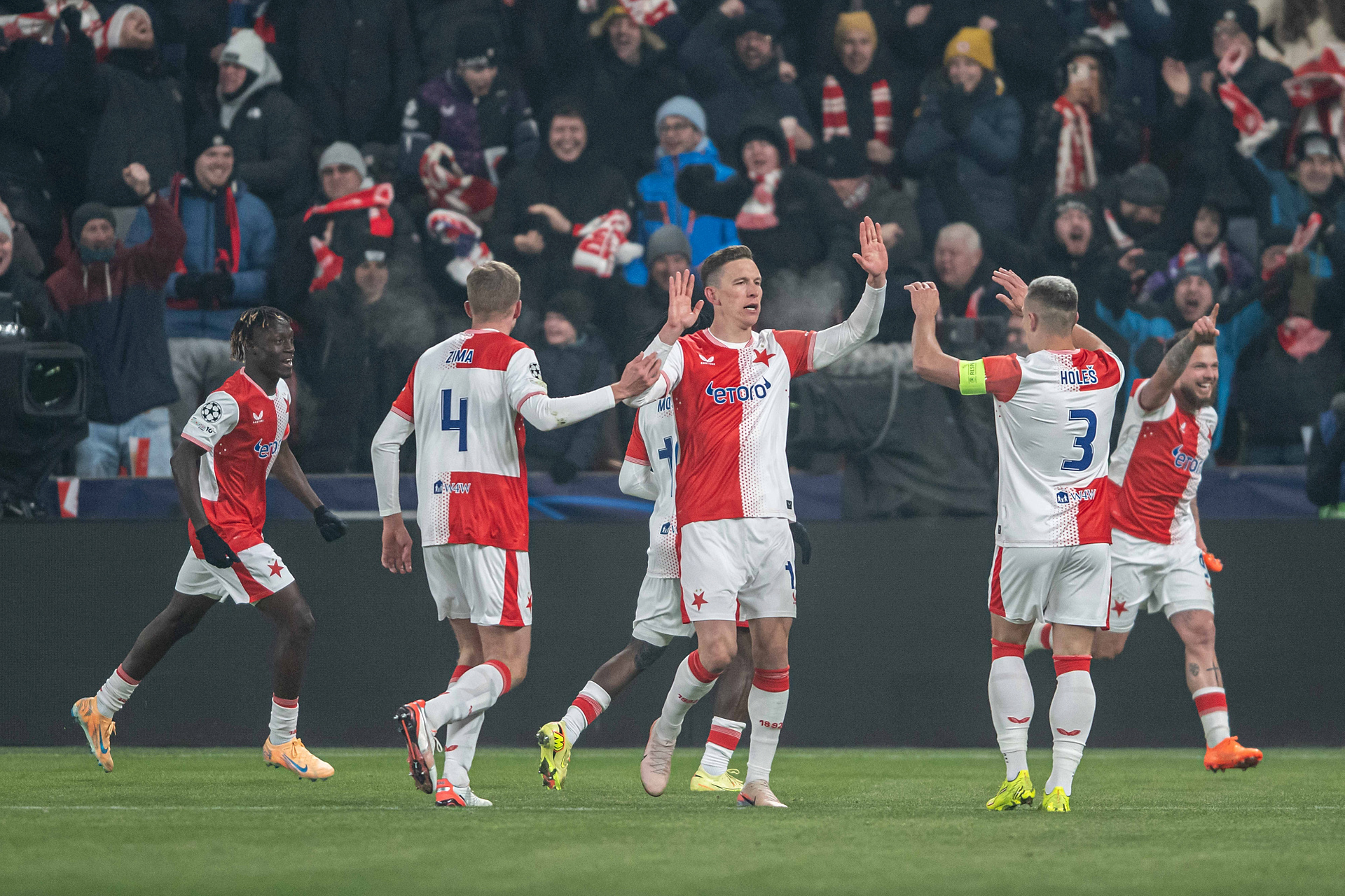 Zmienili mu nazwisko przed meczem z Barceloną. Padniecie [ZDJĘCIE]