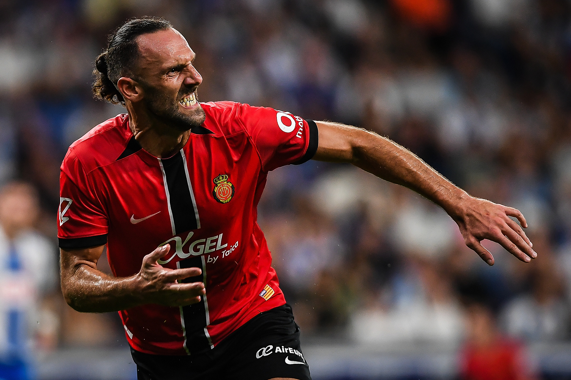 "Pirat" rzuca wyzwanie Mbappe i podbija Hiszpanię. "Pierwsze wrażenie? Co za olbrzym!"