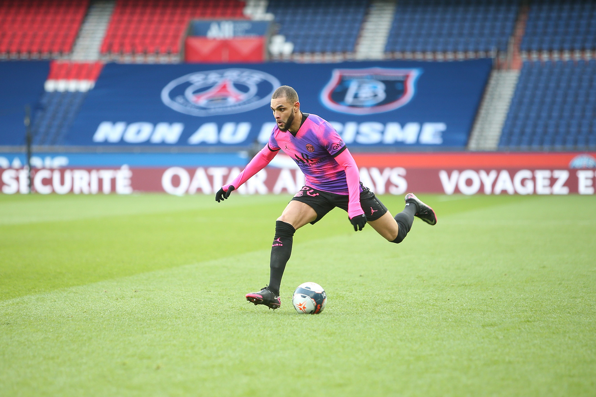 Niewiarygodne, gdzie wyląduje były gracz PSG. Egzotyczny transfer