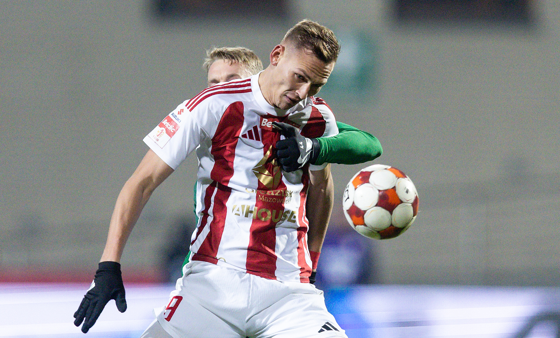 Czy to nowy napastnik Legii Warszawa? Marek Papszun patrzy w stronę I ligi! [NASZ NEWS]