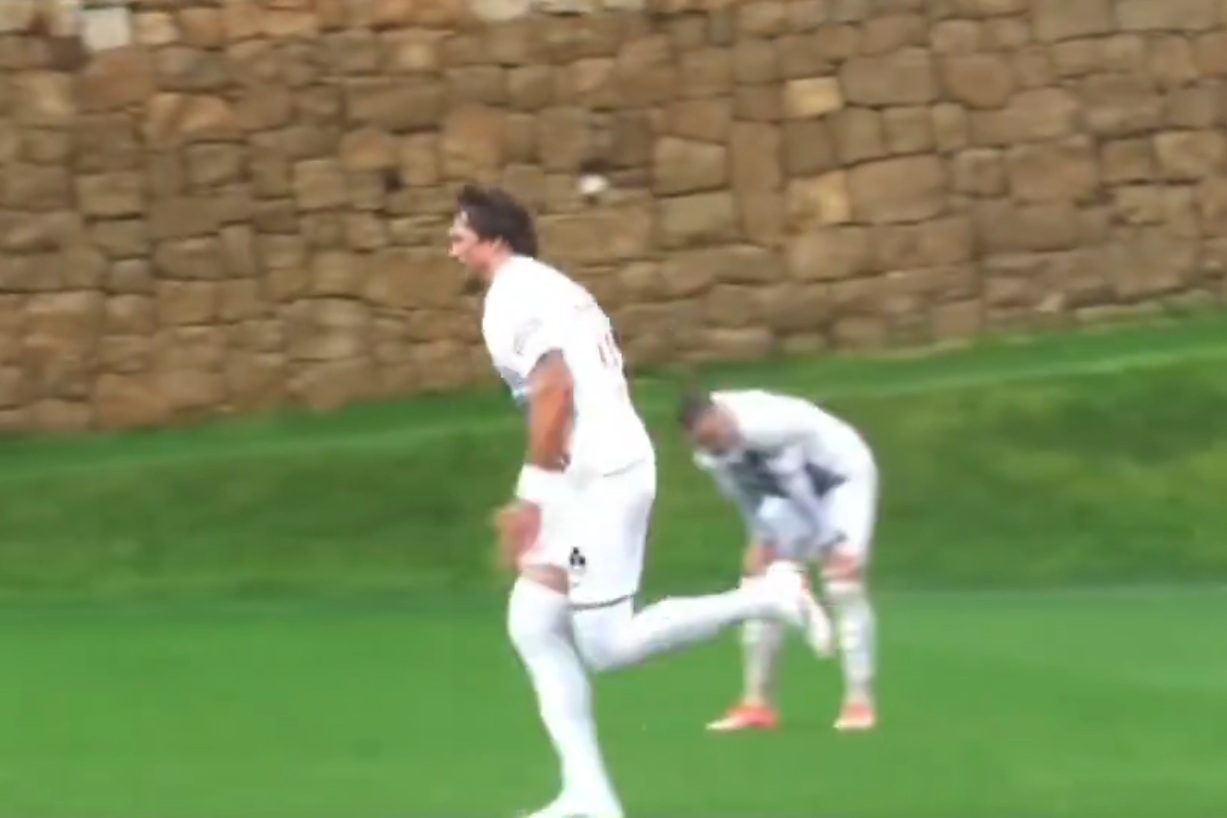 Usyk na boisku! Zagrał ze znanym klubem [WIDEO]