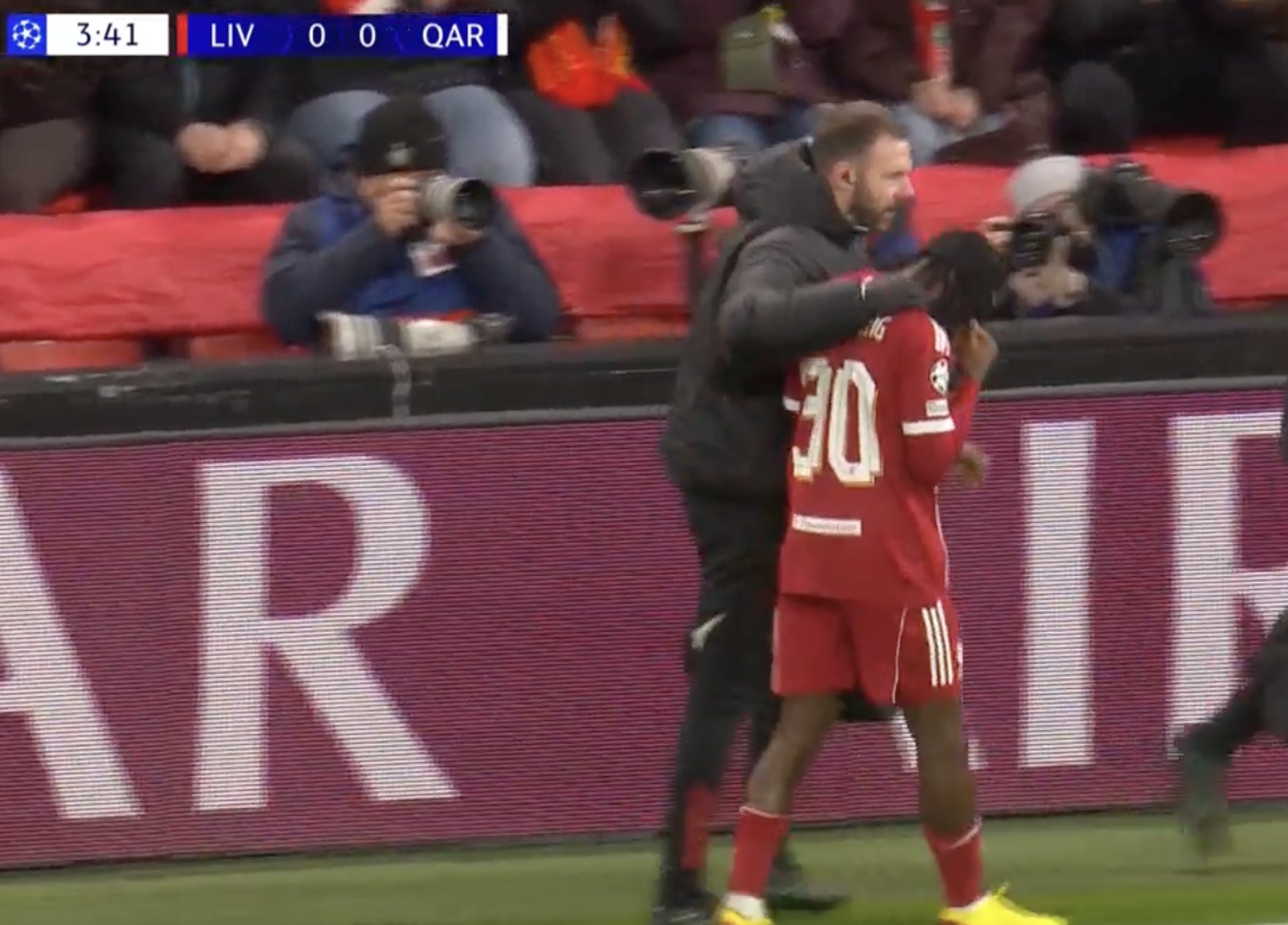 Dramat piłkarza Liverpoolu. Kontuzja w 3. minucie, już trzecia w sezonie