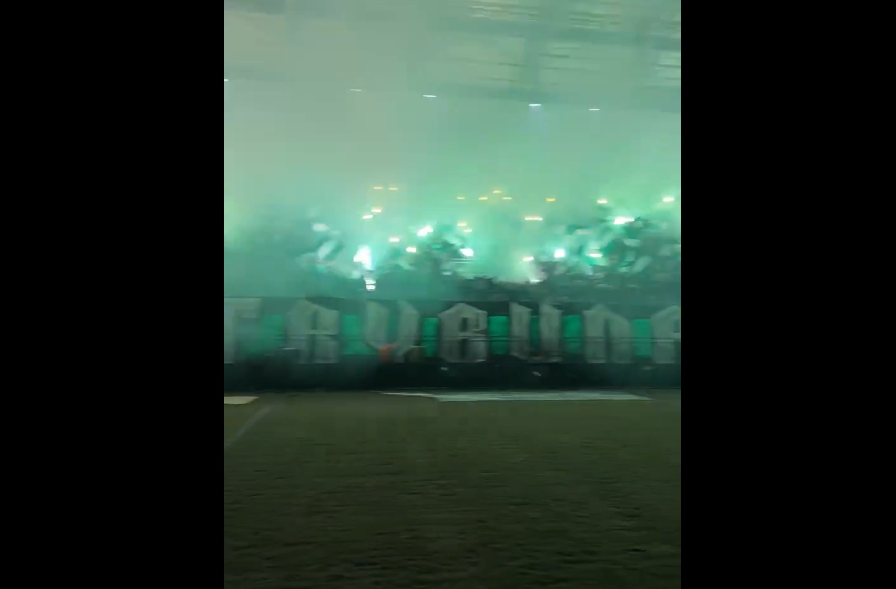 Tak bawili się kibice Radomiaka i Arki. Nie przeszkodziło im odwołanie meczu [WIDEO]