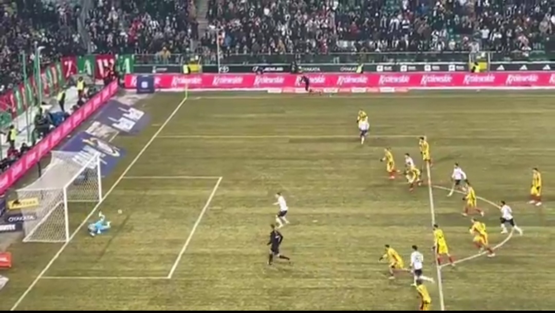 Rajović zmarnował karnego. Katastrofa napastnika Legii