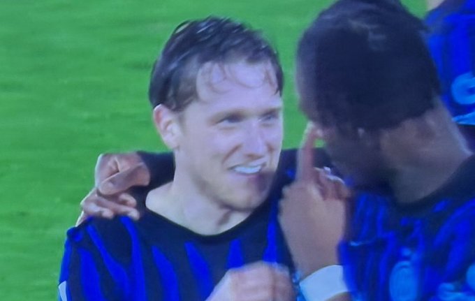 Fenomenalny gol Zielińskiego! Cudowny strzał Polaka [WIDEO]