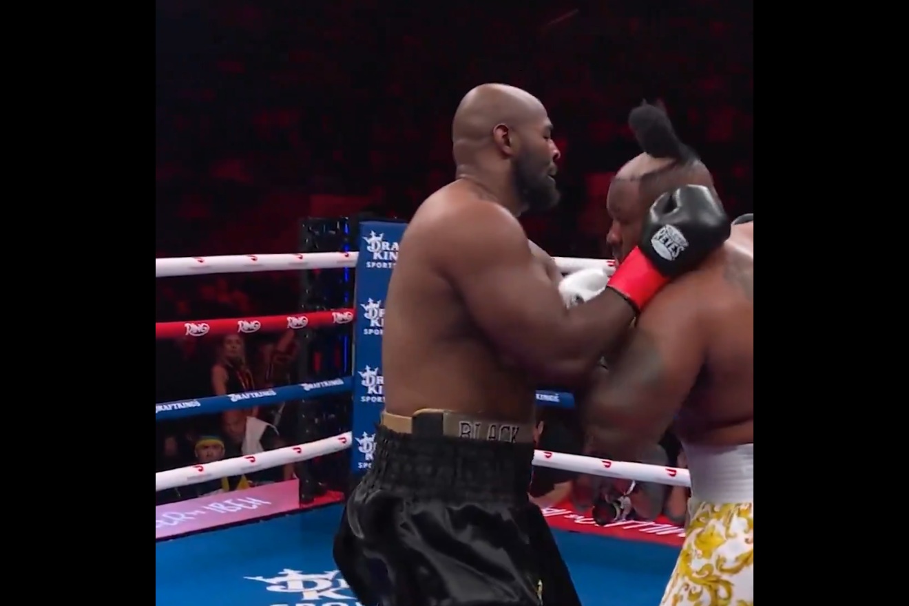 Kuriozum w ringu. Nagle stracił... włosy [WIDEO]