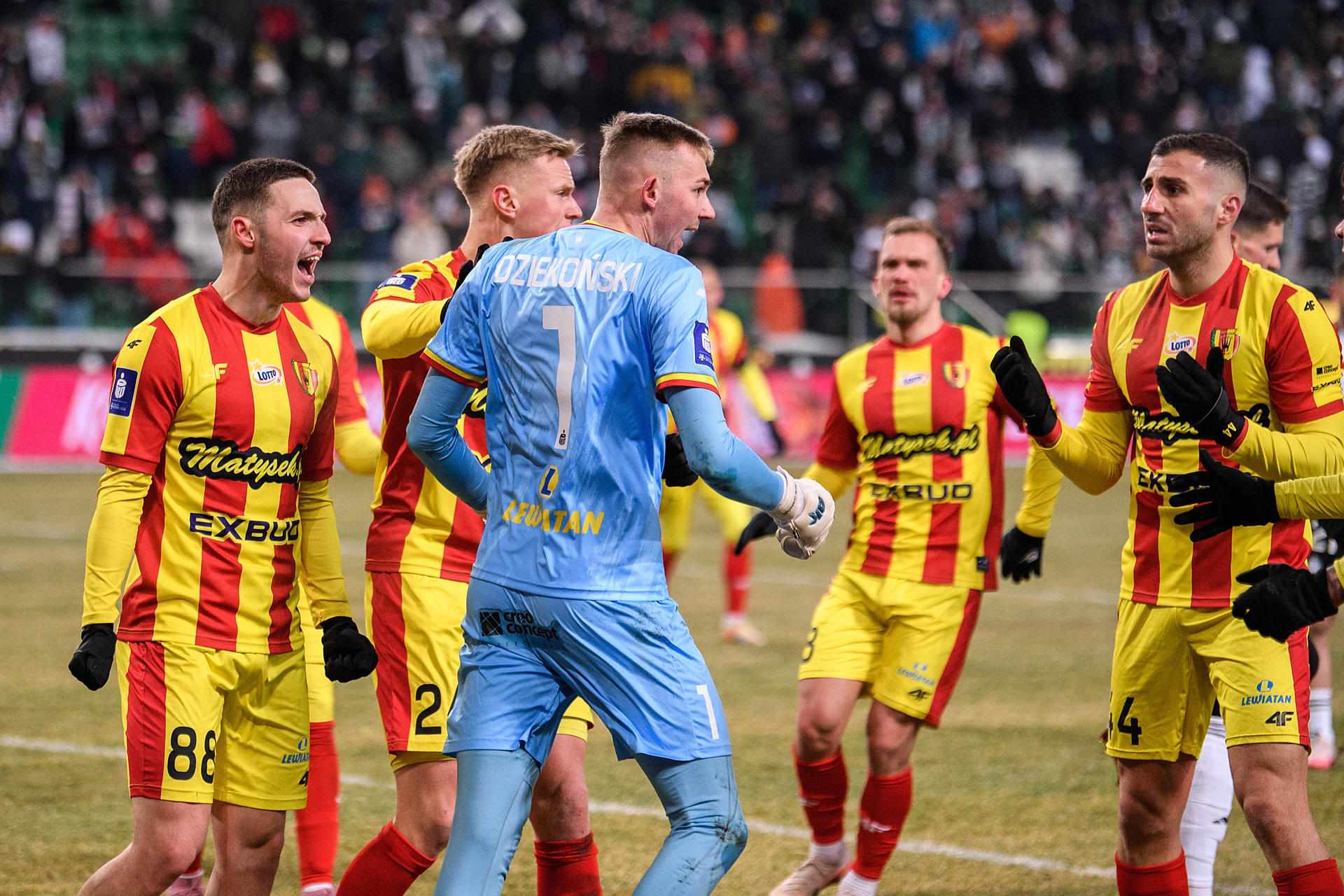 Bohater Korony podpalił po pokonaniu Legii. "Zastaliśmy trochę takie siano"