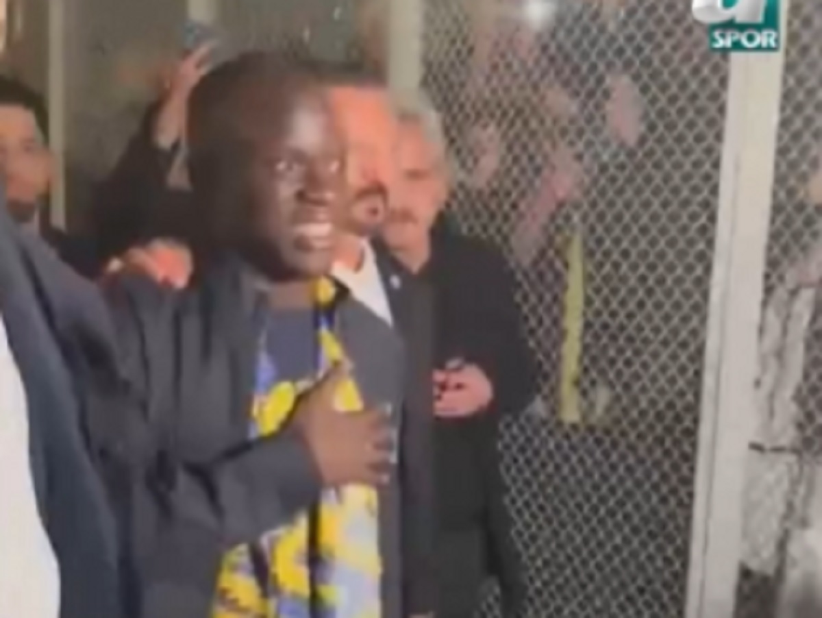 Szalone sceny po przylocie Kante do Turcji. Absolutny kosmos [WIDEO]