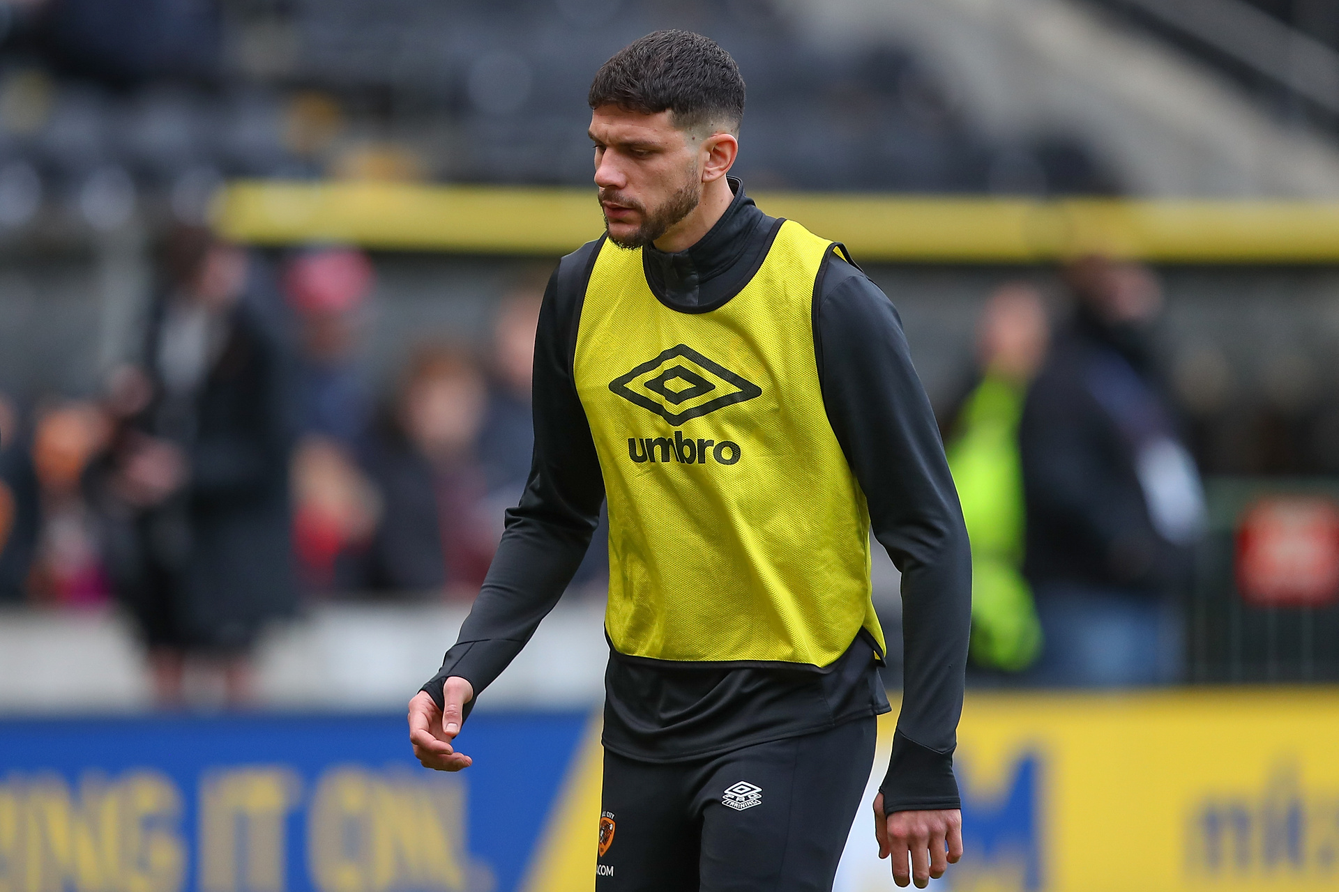 Ponad 100 meczów w Championship i debiut w Lidze Mistrzów. Teraz może zagrać w Katowicach