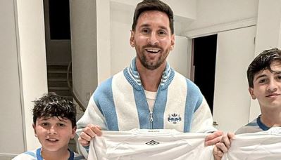Messi pochwalił się prezentem od Neymara. Oto, co dostał [ZDJĘCIE]