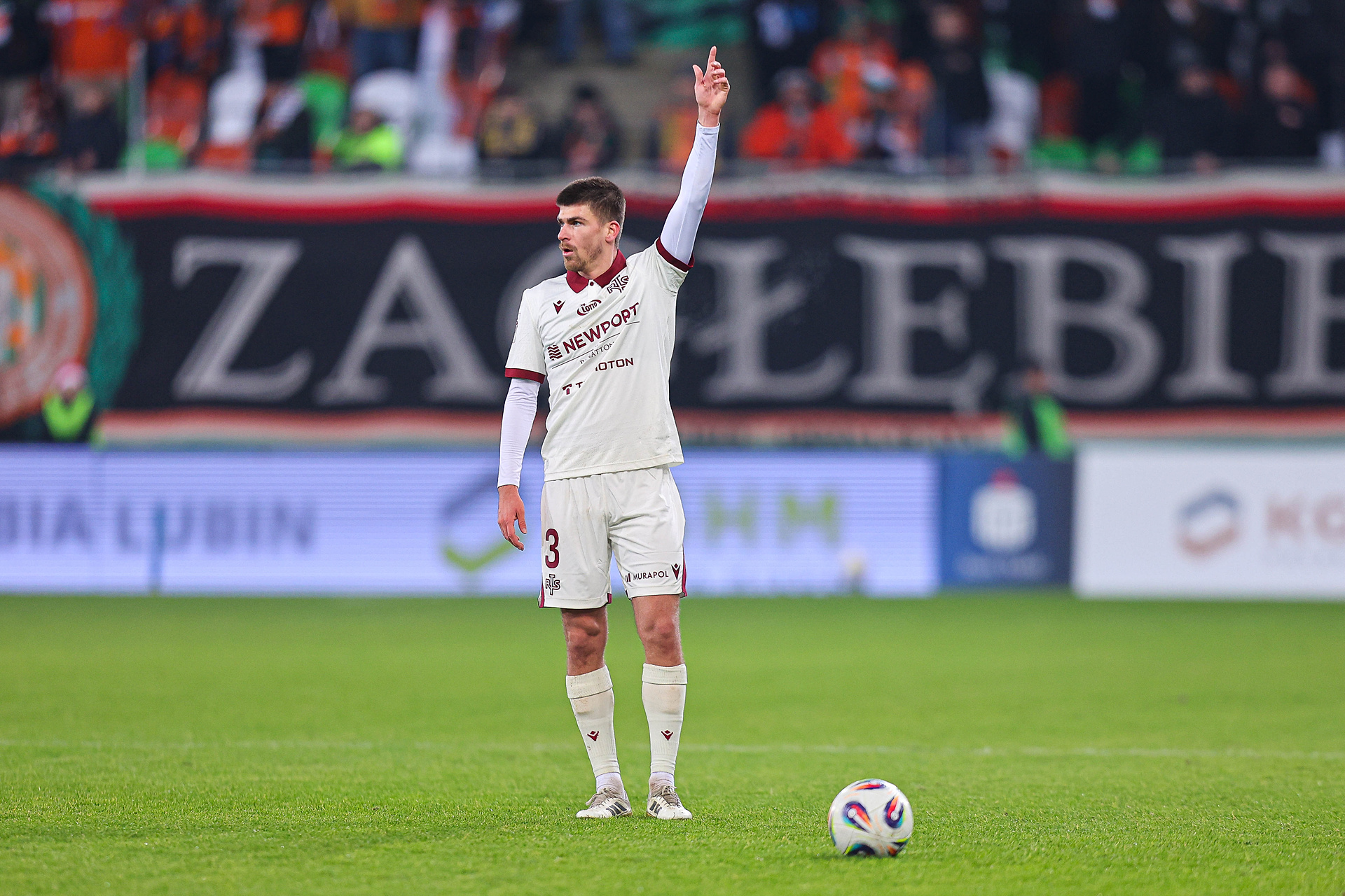 Widzew blokuje odejście zawodnika. Chce go ligowy potentat