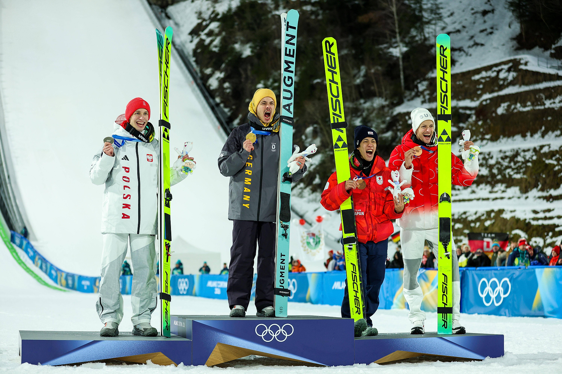 350 zł od buka za Kacpra Tomasiaka w TOP 15 konkursu IO na dużej skoczni!