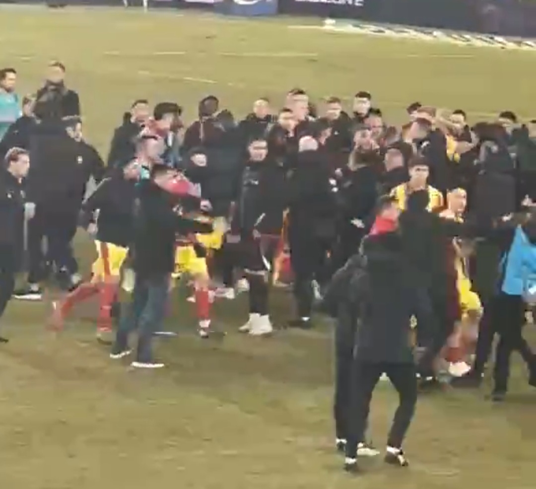 Awantura po meczu Ekstraklasy. Ręce poszły w ruch. "Żenada i skandal"