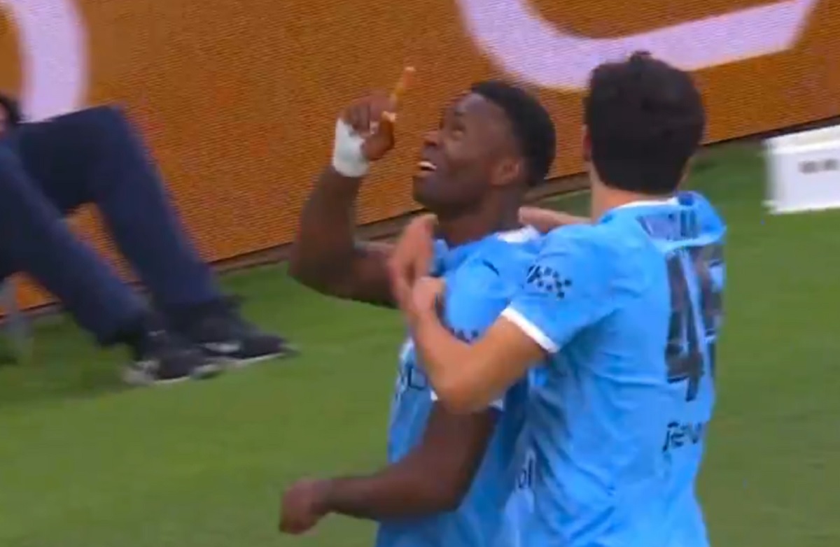 Klub Giggsa, Beckhama i Scholesa za burtą. Manchester City był za mocny