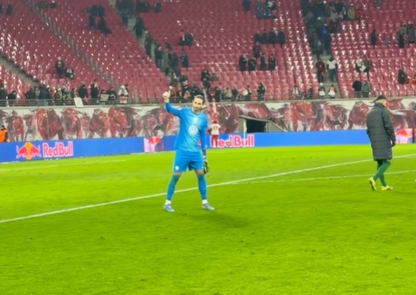 Tak kibice Wolfsburga zachowali się po fatalnym błędzie Grabary. To trzeba zobaczyć [WIDEO]