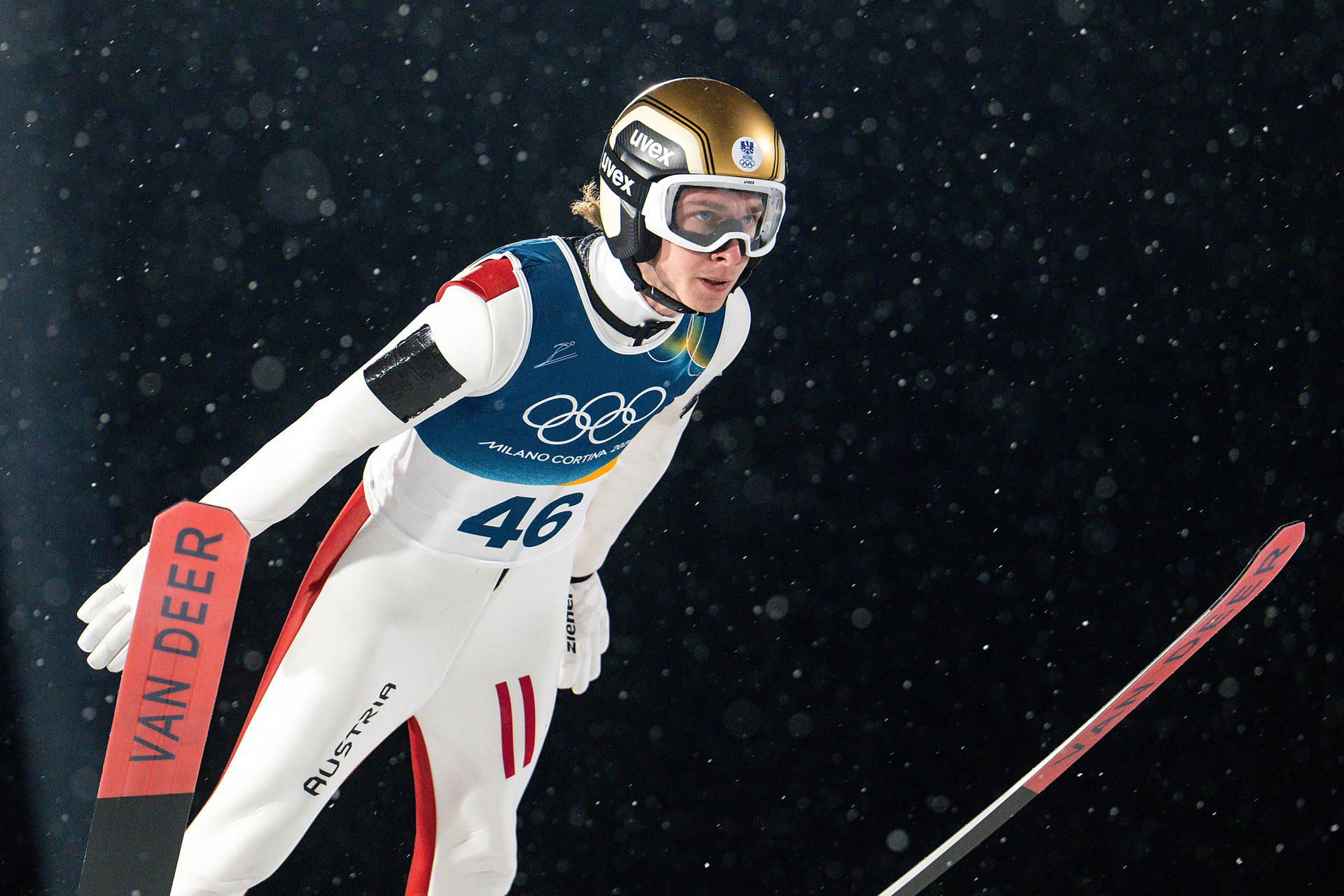 Znany skoczek wyrzucony za sprzęt. Padły oskarżenia. "To celowe oszustwo"