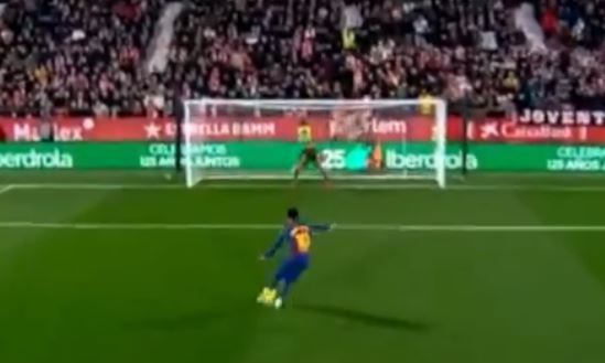 Yamal zepsuł karnego! Ależ pomyłka w derbach Katalonii [WIDEO]