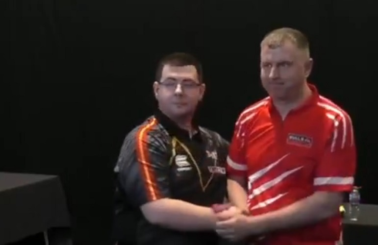 Polak pokonał Ratajskiego! Historyczny pojedynek [WIDEO]