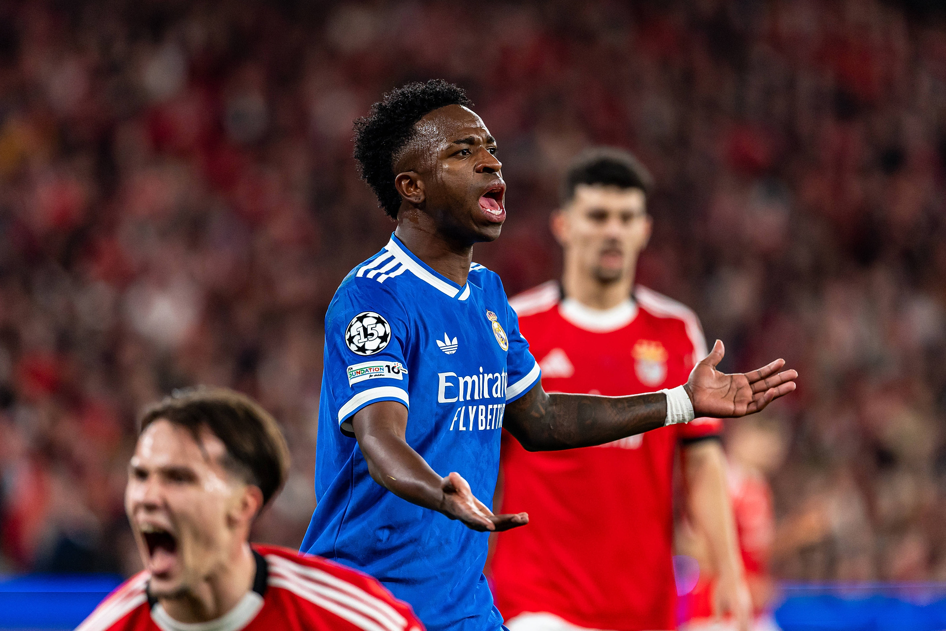 Stanął w obronie Viniciusa. "Nie powielajmy idiotycznych zdań"